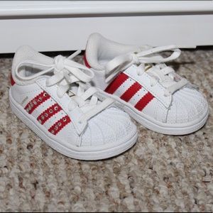 Baby red adidas